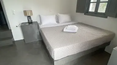 Aqua Serenity Santorini Luxury Suites