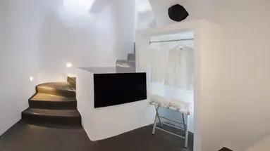 Aqua Serenity Santorini Luxury Suites