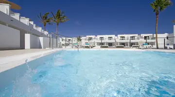 Aqua Suites Boutique Hotel