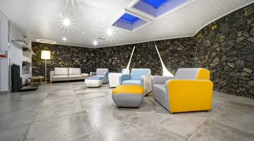 Aqua Suites Boutique Hotel