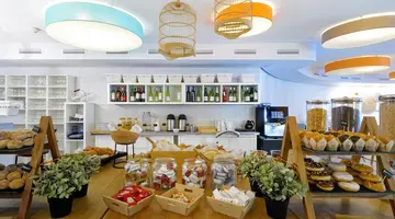 Aqua Suites Boutique Hotel