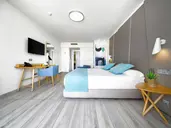Aqua Suites Boutique Hotel