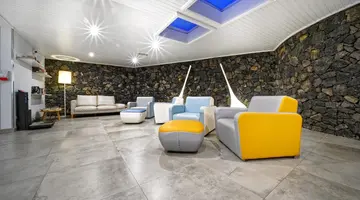 Aqua Suites Boutique Hotel