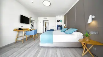 Aqua Suites Boutique Hotel