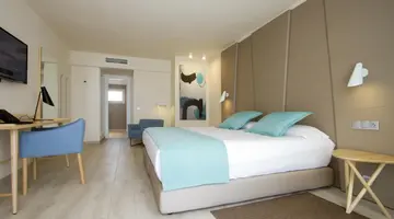 Aqua Suites Boutique Hotel