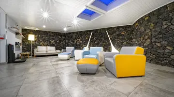 Aqua Suites Boutique Hotel