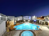 Aqua Suites Boutique Hotel