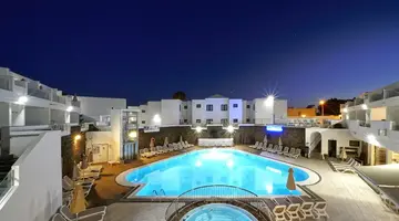 Aqua Suites Boutique Hotel