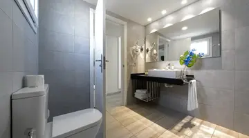 Aqua Suites Boutique Hotel