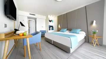 Aqua Suites Boutique Hotel