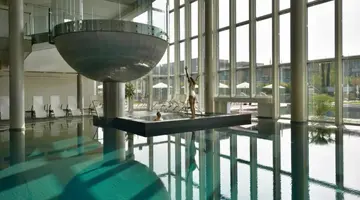 Aqualux Spa & Suite
