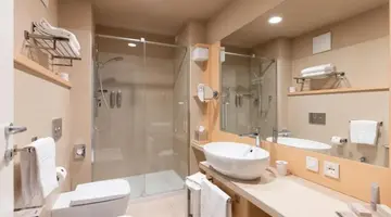Aqualux Spa & Suite
