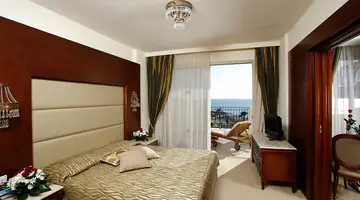 Aquamare Beach Hotel & Spa