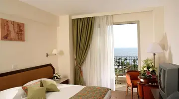 Aquamare Beach Hotel & Spa