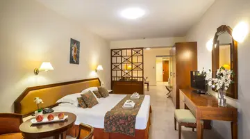 Aquamare Beach Hotel & Spa