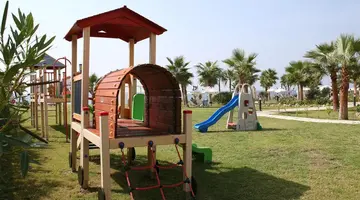 Aquamare Beach Hotel & Spa