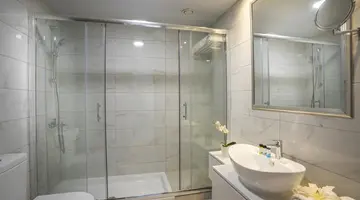 Aquamare Beach Hotel & Spa