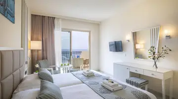 Aquamare Beach Hotel & Spa