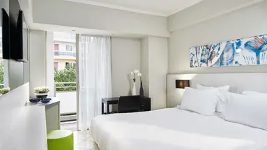 AQUAMARE CITY & BEACH HOTEL