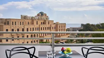 AQUAMARE CITY & BEACH HOTEL