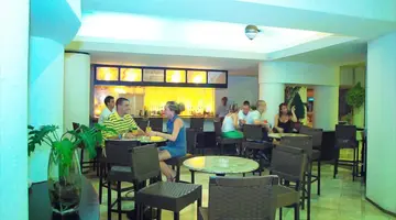 Aquamarina Beach Hotel Cancun