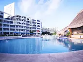 Aquamarina Beach Hotel Cancun