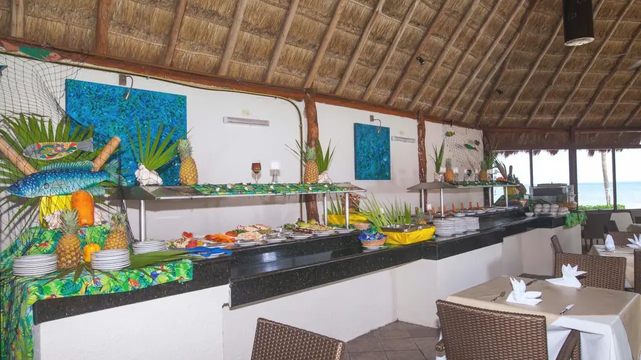 Aquamarina Beach Hotel Cancun