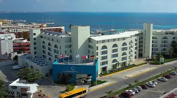 Aquamarina Beach Resort