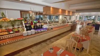 Aquamarina Beach Resort