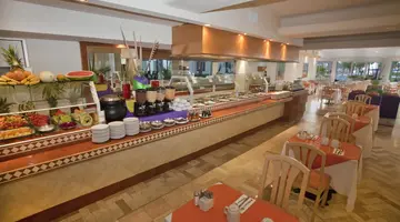 Aquamarina Beach Resort