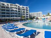 Aquamarina Beach Resort