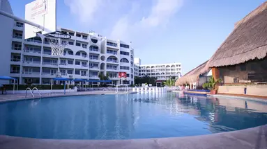 Aquamarina Beach Resort