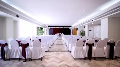 Aquamarina Beach Resort