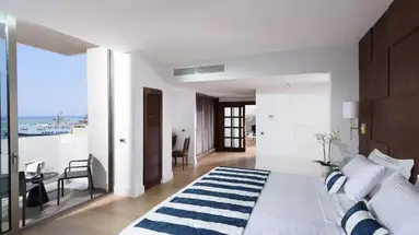 Aquila Atlantis Hotel
