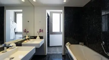 Aquila Atlantis Hotel