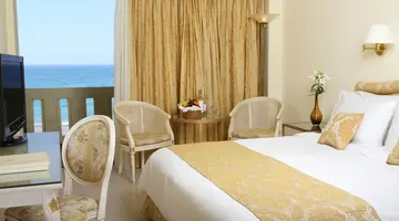 AQUILA RITHYMNA BEACH