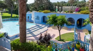 AQUILA RITHYMNA BEACH