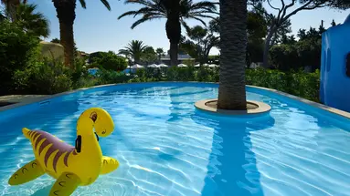 AQUILA RITHYMNA BEACH