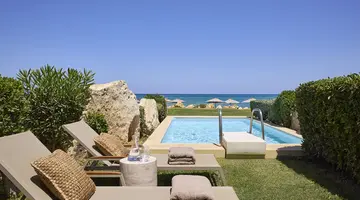 AQUILA RITHYMNA BEACH