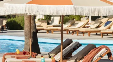 AQUILA RITHYMNA BEACH
