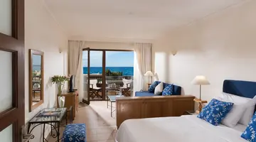 AQUILA RITHYMNA BEACH