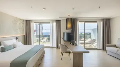 AR Diamante Beach