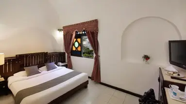 Arabella Azur