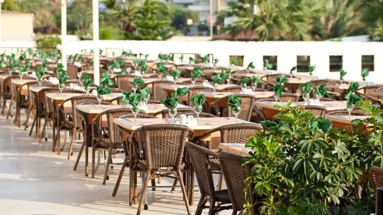 ARABELLA WORLD HOTEL