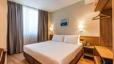 ARAGOSTA HOTEL & RESTAURANT