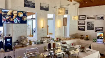 Aragosta Hotel & Restaurant
