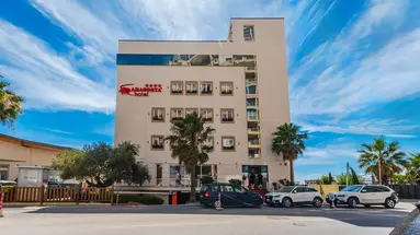 Aragosta Hotel & Restaurant