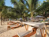 Araliya Beach Resort & Spa