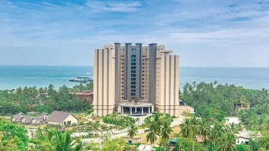 Araliya Beach Resort & Spa