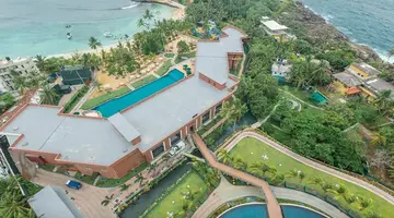 Araliya Beach Resort & Spa